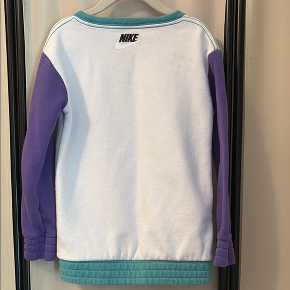 Nike White and Purple Sweatshirt with Retro Vibe - Picture 5 of 5